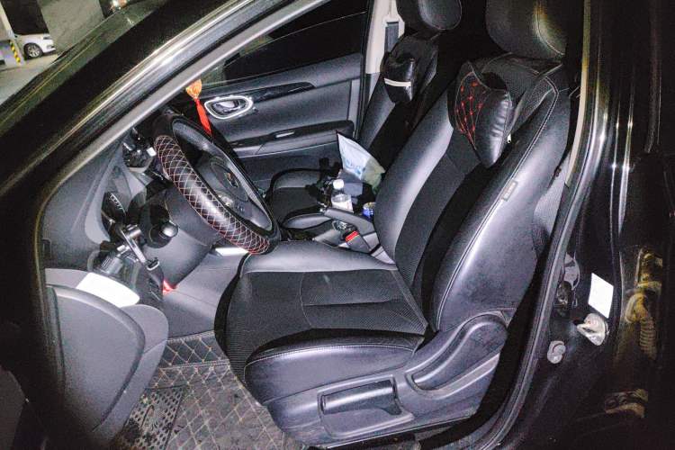 Used Nissan Sylphy 2019 1.6XV CVT Smart Connect Luxury Edition China VI Standard Left Front Seat