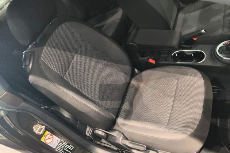 Used Volkswagen Beetle 2015 280TSI Right Front Seat