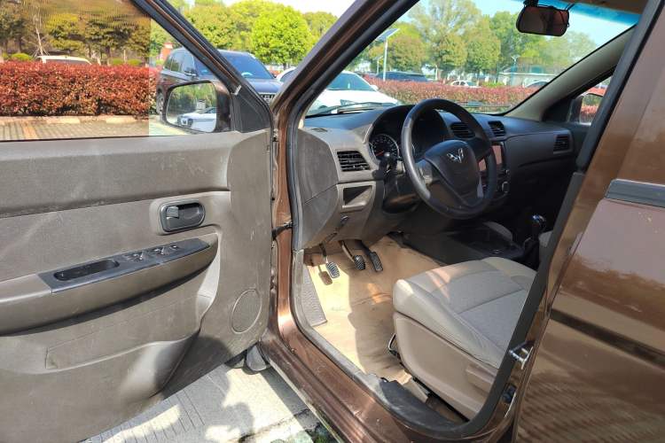 Used Wuling Hongguang 2016 1.5L S Comfort Version
