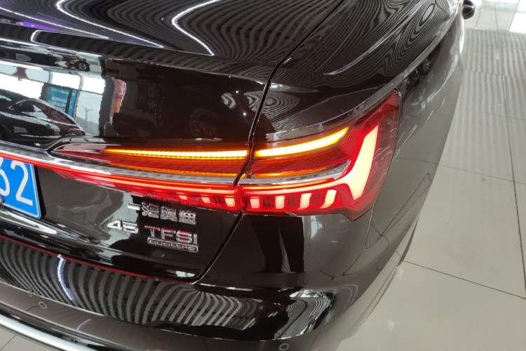Used Audi A6L 2024 45 TFSI quattro Prestige Dynamic Edition Right Rear Taillight