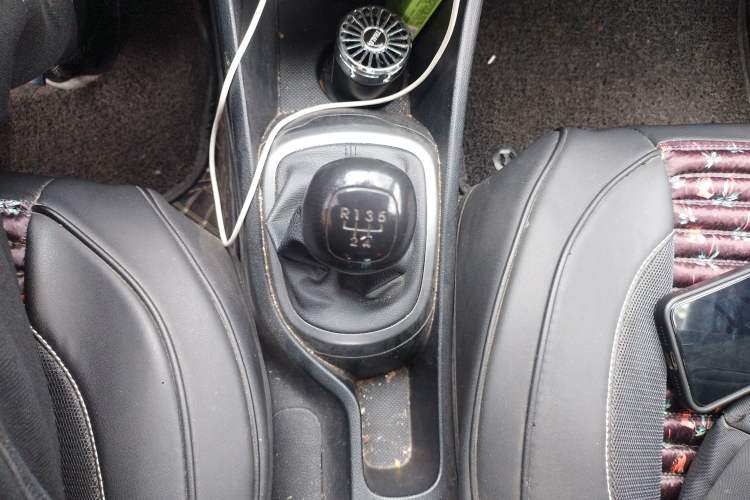 Used Kia K2 2015 Sedan 1.4L Manual Transmission GL Gear Lever