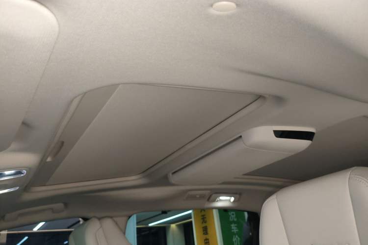 Used Buick GL8 New Energy 2024 Lu Zun Deluxe Edition 7-Seater