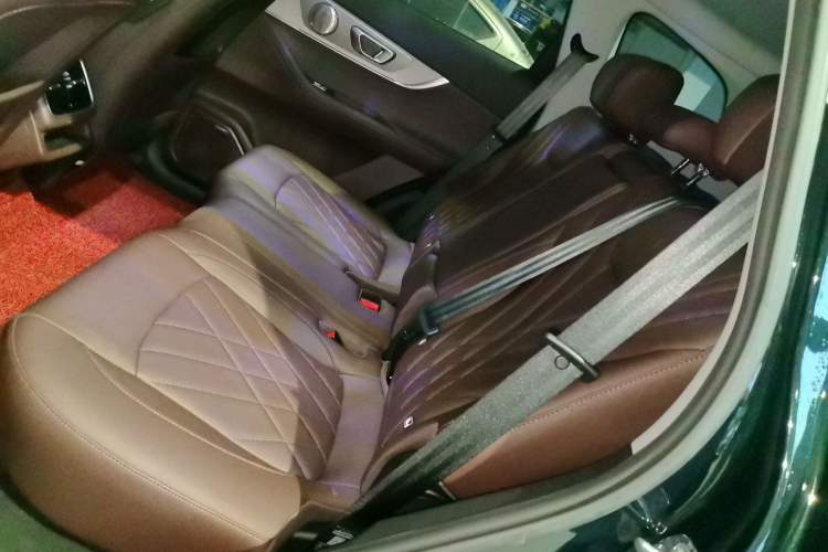 Used Chery Tiggo 8 PRO New Energy 2023 Champion Edition 1.5T 100km King's Version