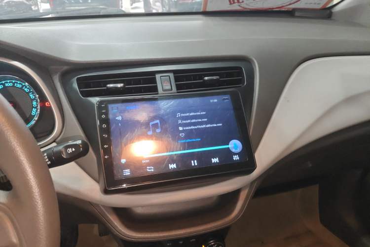 Used Chevrolet Lova RV 2016 1.5L Automatic Comfort Edition