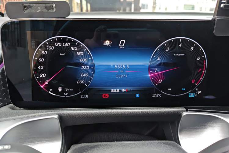 Used Mercedes-Benz GLB 2024 Refresh GLB 220 Dynamic Edition
