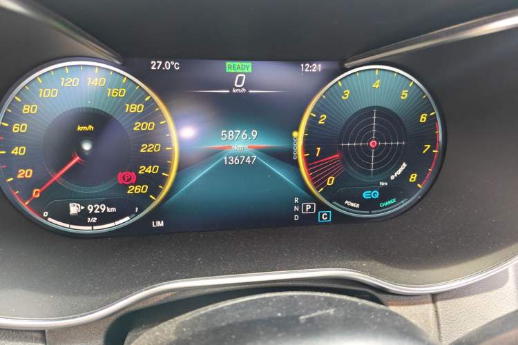 Used Mercedes-Benz C-Class 2021 C 260 Coupe Odometer Close Up