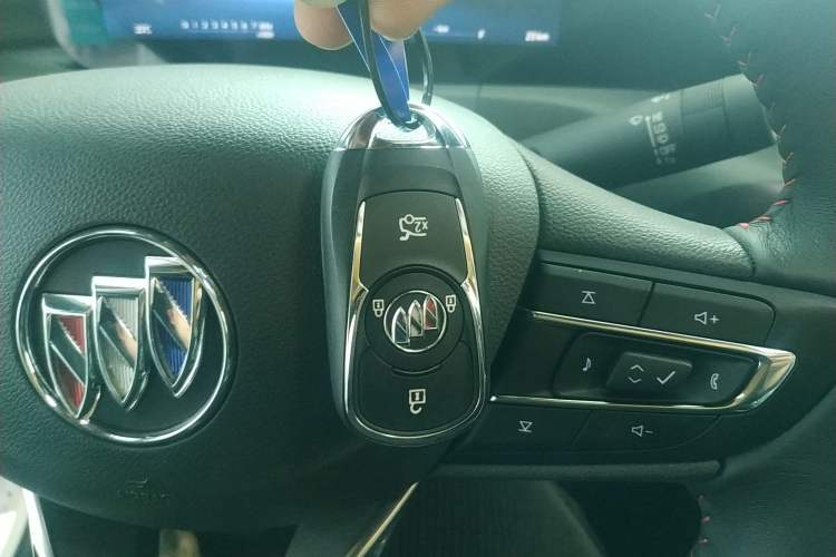 Used Buick Verano 2023 Pro GS Hunter Wind Edition Vehicle Key
