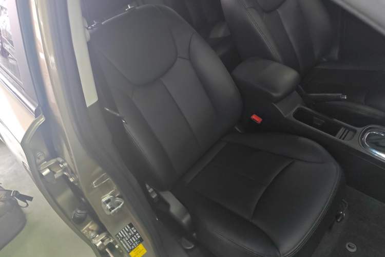 Used Roewe 360 2015 20T TST Deluxe Edition
