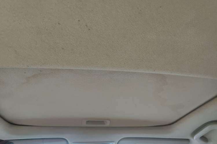 Used Honda Crider 2015 1.8L automatic luxury edition
