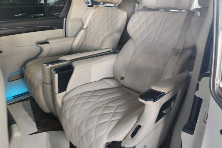 Used Buick GL8 2020 ES Land Cruiser 653T Comfort Edition