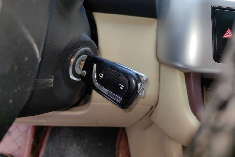 Used Toyota Highlander 2015 2.0T Four-Wheel Drive Elite Edition 7-Seater Vehicle Key