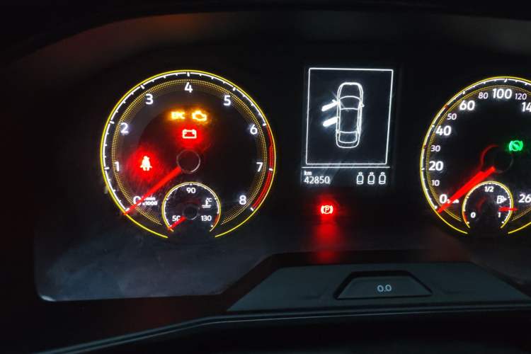 Used Volkswagen Lavida 2019 280TSI DSG Luxury Edition China VI Standard Odometer Close Up