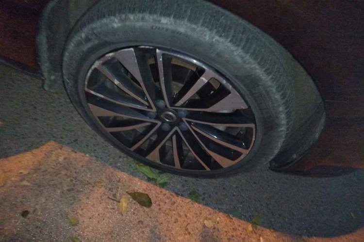 Used Volvo S60 2018 S60L T4 Smart & Ambitious Edition Right Front Wheel Hub