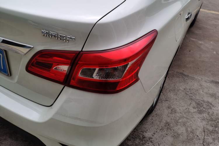 Used Nissan Sylphy 2021 Classic 1.6XL CVT Luxury Edition Right Rear Taillight