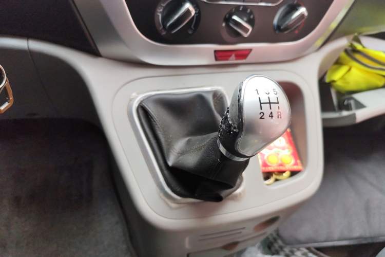 Used JAC Refine M3 2018 1.6L Express Edition 7-Seater
