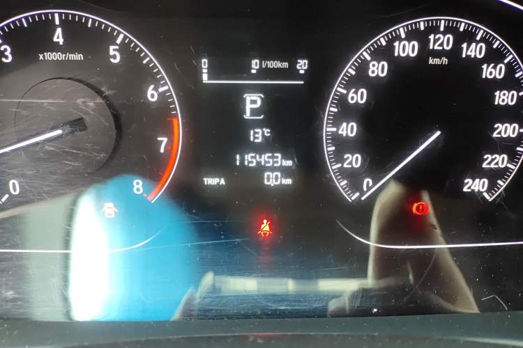 Used Honda Accord 2018 260TURBO Elite Edition China V Odometer Close Up