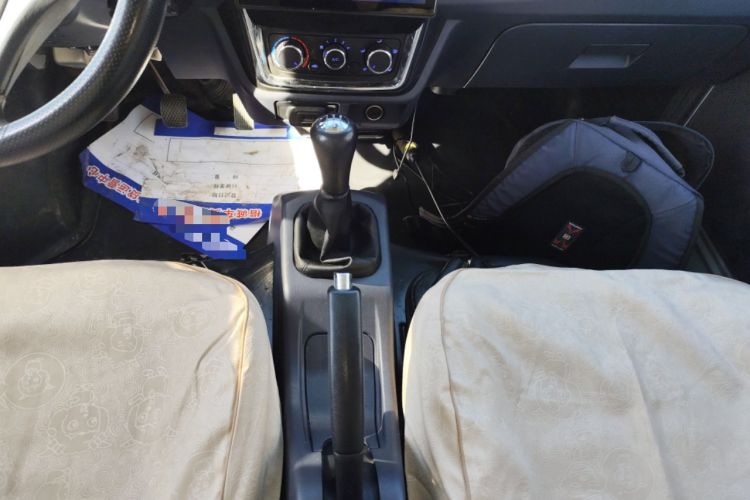 Used Jinbei Hiace X30 2021 1.5L Wealthy Single-Steaming Air-Conditioned Van China VI Standard SWC15M