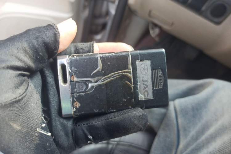 Used JAC Group Refine 2011 2.4L Colorful Journey Gasoline Standard Edition HFC4GA1-C
