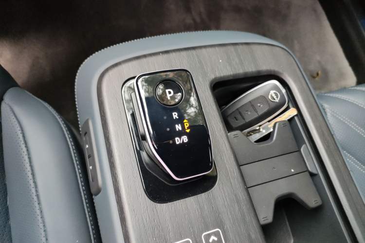 Used Nissan ARIYA 2022 Four-Wheel-Drive High-Performance Top-Tier Model