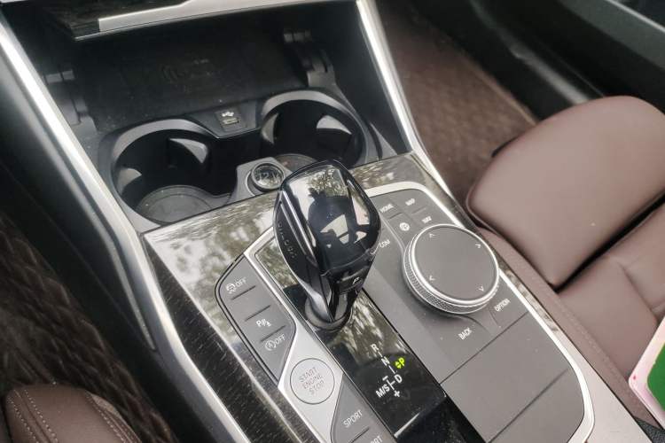 Used BMW 3 Series 2021 Restyled 325Li xDrive M Sport Package Gear Lever