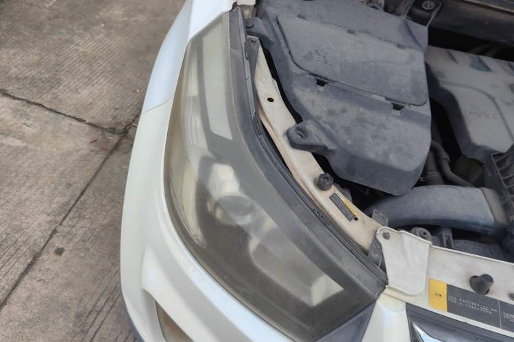 Used HYOSOW S3 2015 1.5L Comfort Version National V Right Front Headlight