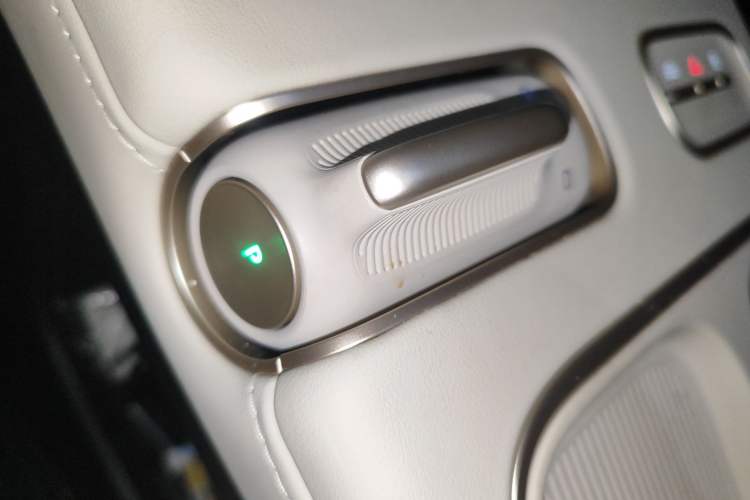 Used Nio ES6 2024 75 kWh
