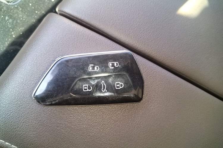 Used Volkswagen Viloran 2024 330TSI Luxury Edition