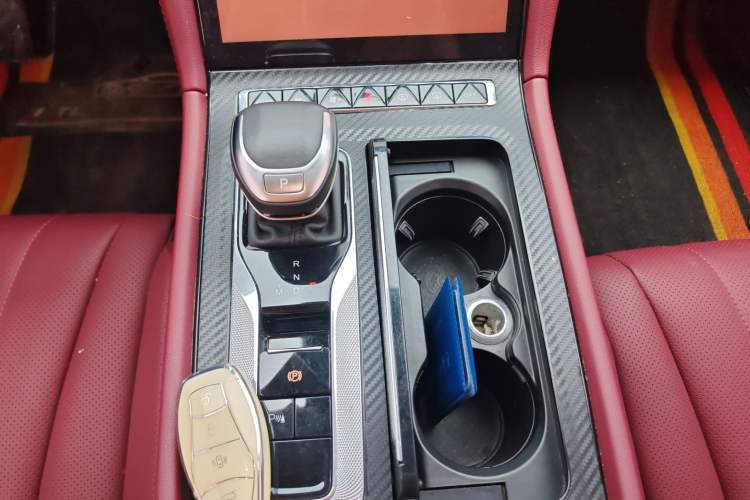 Used Hongqi H5 2024 1.5T DCT Smart Connect Flagship Edition Gear Lever