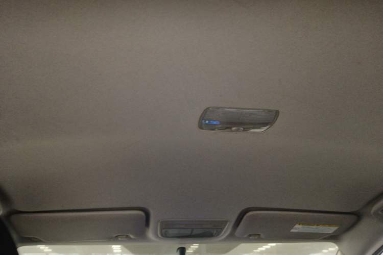 Used Honda Vezel 2015 1.5L CVT two-wheel drive Comfort trim Headliner