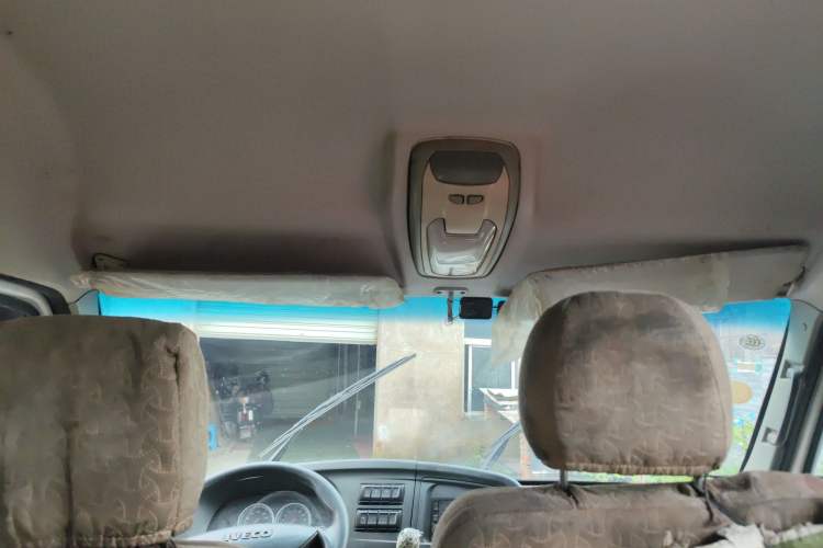 Used Iveco Power Daily 2012 2.5T-A32 Base Version Headliner