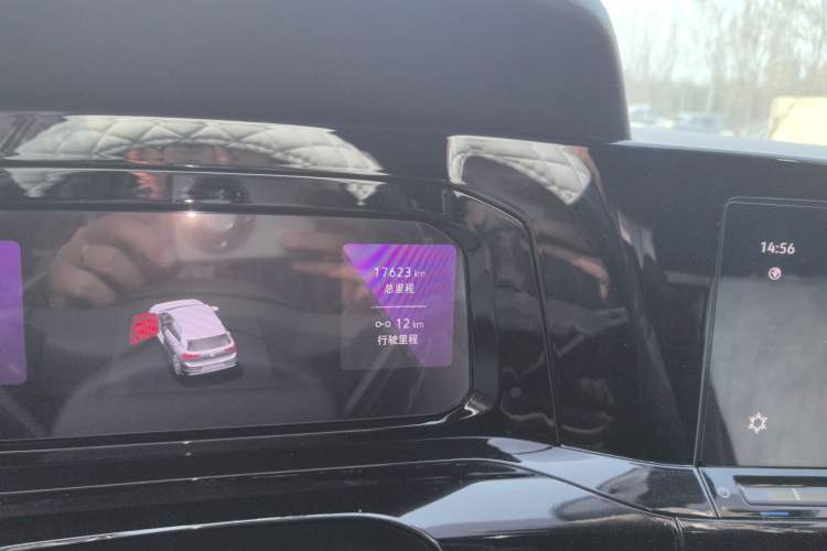 Used Volkswagen Golf 2023 280TSI DSG R-Line Lite Odometer Close Up