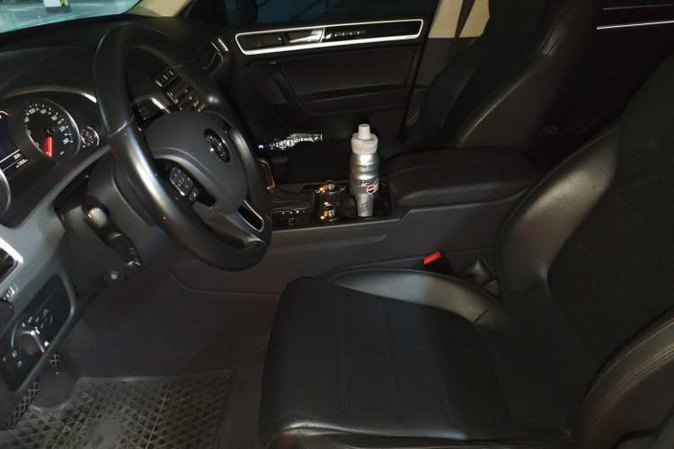 Used Volkswagen Touareg 2017 3.0 TSI R-Line Peak Edition Left Front Seat