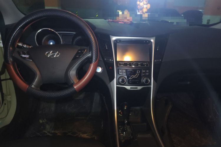 Used Hyundai Sonata 2014 2.4L Automatic Leading Edition China IV Standard
