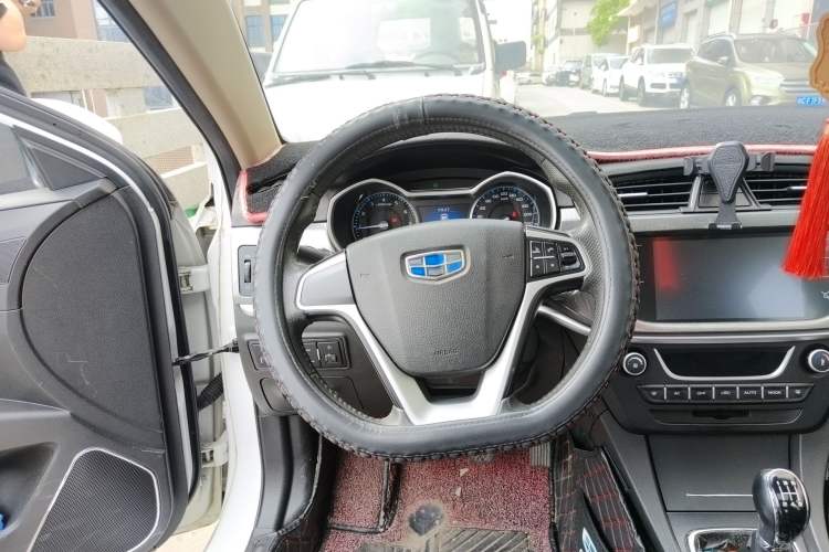 Used Geely Auto Emgrand 2017 Sedan Million Edition 1.5L Manual - Upward Version Steering Wheel