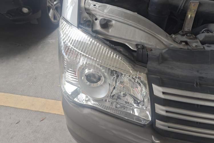 Used FORTHING Lingzhi 2016 M5 2.0L 7-seat Long-wheelbase Comfort Version