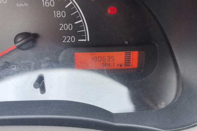 Used Nissan Sunny 2011 1.5XE Manual Comfort Edition Odometer Close Up