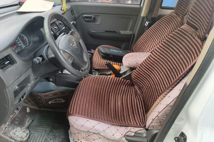 Used Wuling Rongguang V 2016 1.5L Standard Version