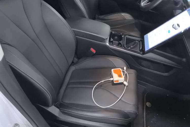 Used XPeng P5 2021 510G Right Front Seat