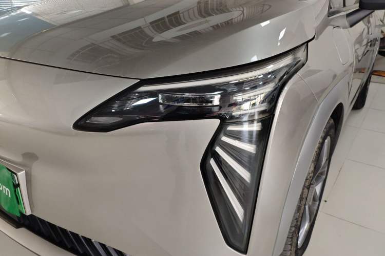 Used AION Y 2023 Plus 510 Tech Edition Left Front Headlight