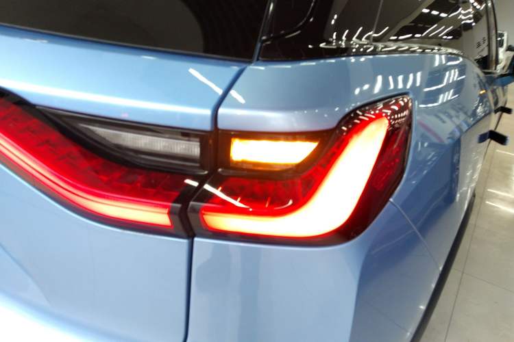 Used Nio ES8 2018 355 km Base Version 7-Seater Edition