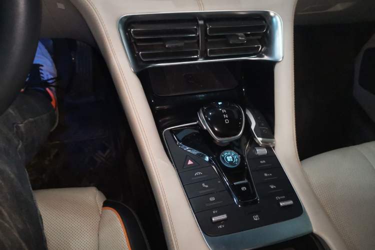 Used BYD Song PLUS New Energy 2021 DM-i 51KM Prestige Model Gear Lever