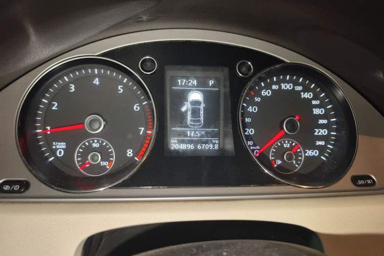 Used Volkswagen Magotan 2013 1.8TSI Luxury Model Instrument Cluster