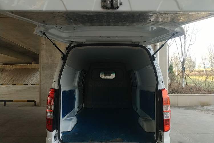 Used Shenzhou DST 5 2020 Pure Electric Van
