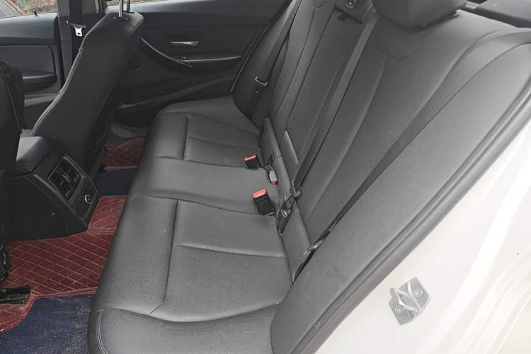 Used BMW 3 Series 2016 316i Fashion Model Left Rear Seat