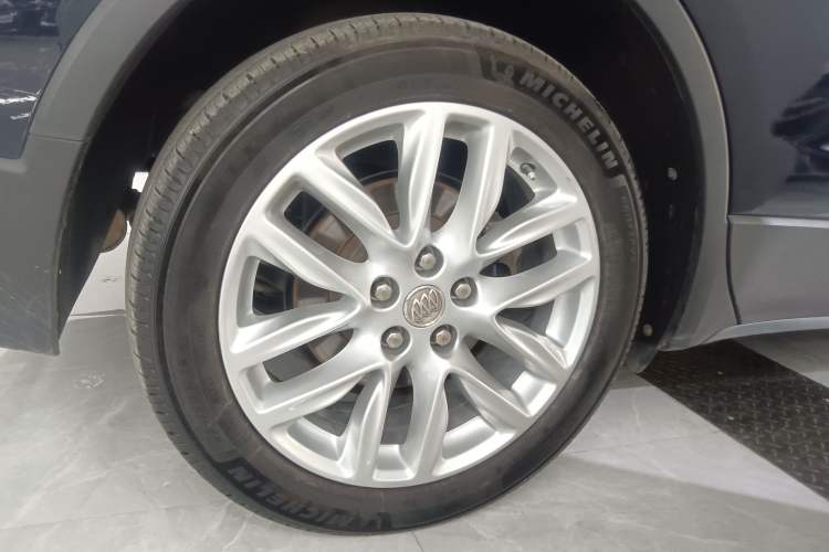 Used Buick Envision 2020 28T Four-Wheel Drive Elite Version Right Rear Wheel Hub