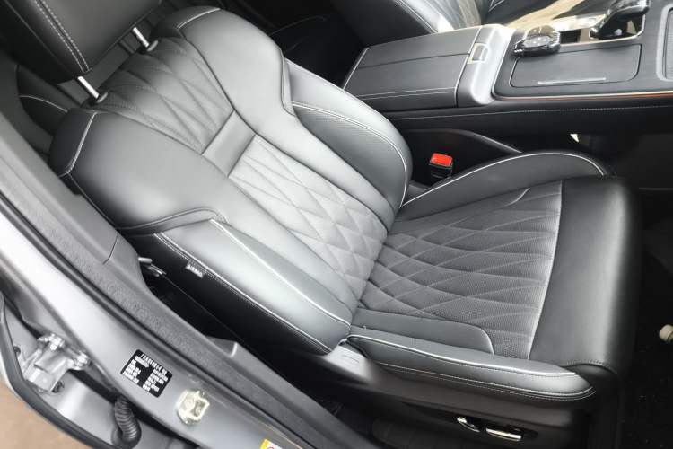 Used GAC Trumpchi GS8 2022 Linghang Series 2.0 TGDI Two-Wheel-Drive Luxury Smart Connectivity Version (7 Seats) Right Front Seat