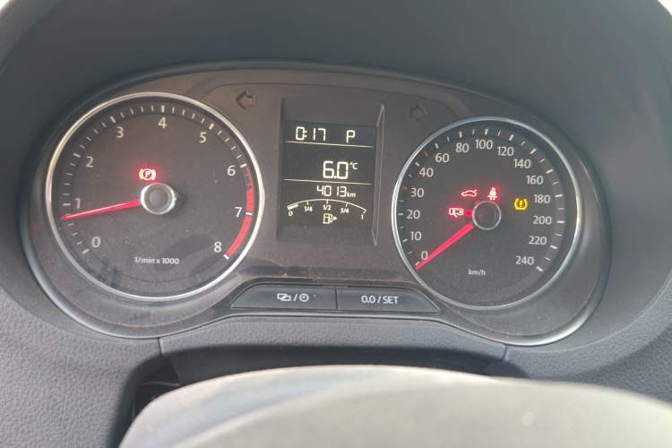 Used Volkswagen Polo 2014 1.4L Automatic Comfort Edition
