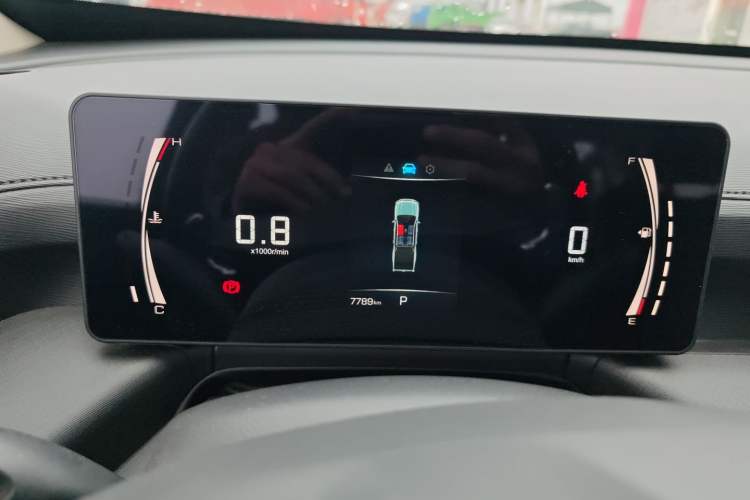 Used Great Wall King Kong Poer 2024 2.0T Automatic 8AT Diesel Two-Wheel-Drive Elite Flatbed