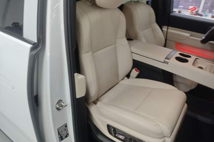 Used Li Auto MEGA 2025 Home Family Special Edition