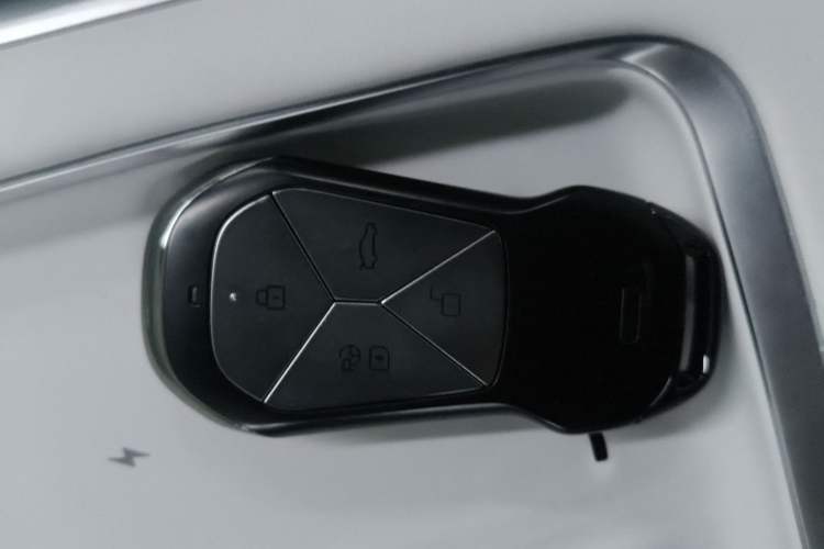 Used XPeng G9 2025 625 Long-Range Max
